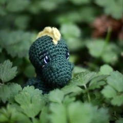 Felix the dinosaur amigurumi pattern by Plączenitka