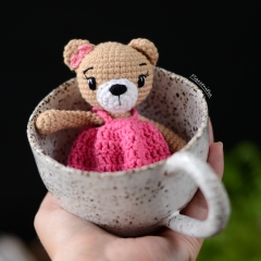 Tola the teddy bear amigurumi pattern by Plączenitka