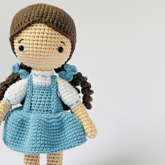 Dorothy (from the Wizard of Oz) amigurumi pattern by Amigurumi Boy