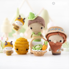 Bee Farm ('Mini Kingdom') amigurumi by AradiyaToys