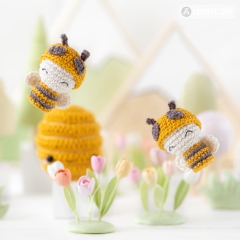 Beehive with Bees ('Mini Kingdom') amigurumi pattern by AradiyaToys