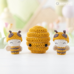 Beehive with Bees ('Mini Kingdom') amigurumi by AradiyaToys