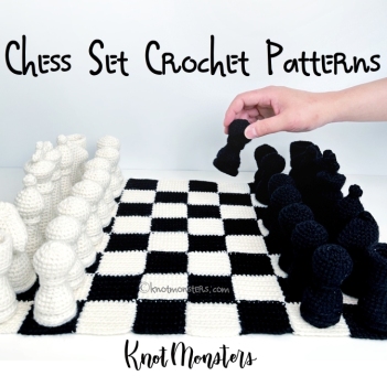 Chess Set amigurumi pattern by Knotmonster