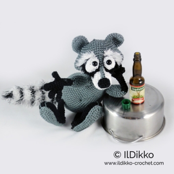 Rupert the Raccoon amigurumi pattern by IlDikko