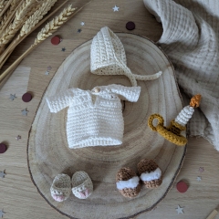 Frog's night outfit amigurumi pattern by La Fabrique des Songes