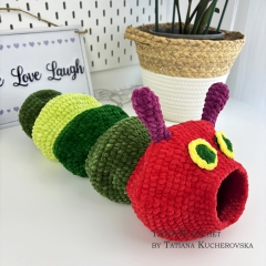 Hungry Catterpillar amigurumi by TANATIcrochet