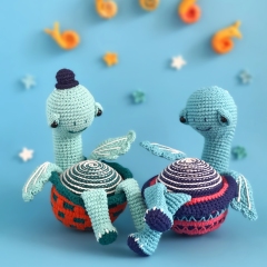 Marcus the Turtle amigurumi pattern by Natura Crochet