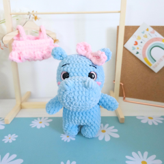 Hippo with tutu amigurumi pattern by Hugurumitoys