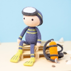 Marty the Scuba Diver amigurumi pattern by Planet Piu