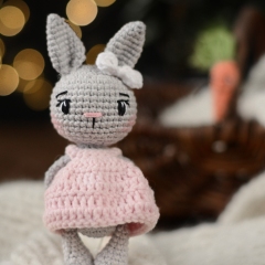 Mia the bunny amigurumi pattern by Plączenitka