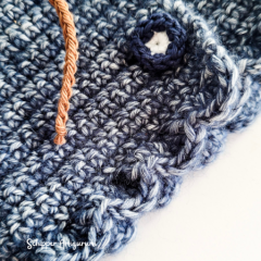 Outfit Zoe for doll Robin amigurumi pattern by Schipper Amigurumi