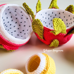 Stacking Fruits - Dragon fruit amigurumi by Schipper Amigurumi