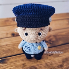 Charlie the Policeman amigurumi by apinchofcotton