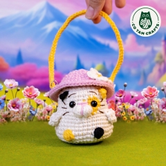 Calico cat lip balm holder amigurumi by Co Tam Crafts