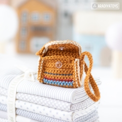 Crossbody Bag (Doll Accessories) amigurumi by AradiyaToys