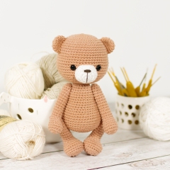 Bernard the Teddy Bear amigurumi pattern by Kristi Tullus