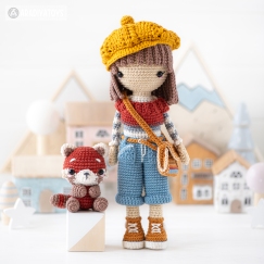 Friendy Kimberly and Red Panda Roxy