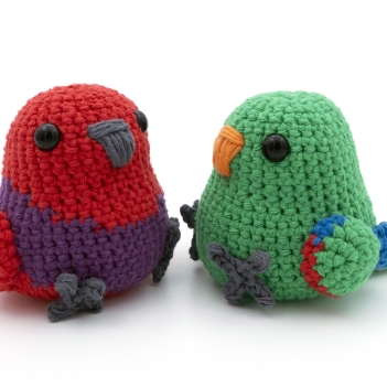 Eclectus Parrot amigurumi pattern by MevvSan