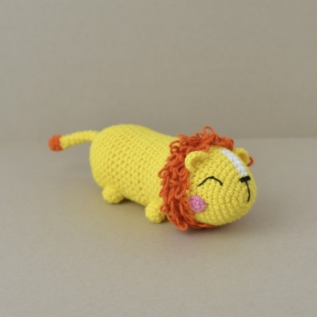 Fred the Lion amigurumi pattern by Elisas Crochet