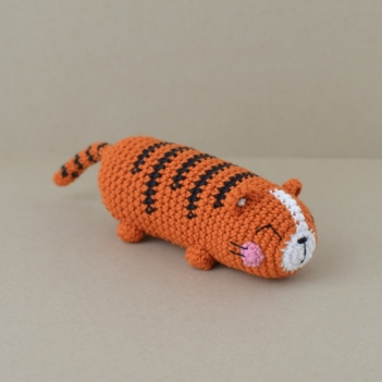 Zara the Tiger amigurumi pattern by Elisas Crochet