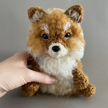 Pomeranian Pup Crochet Pattern amigurumi pattern by CrochetThingsByB