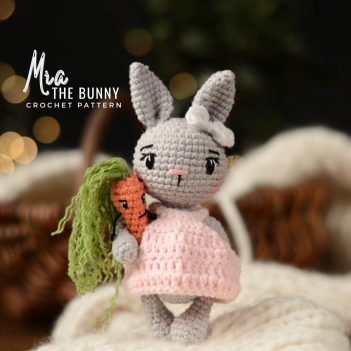 Mia the bunny amigurumi pattern by Plączenitka