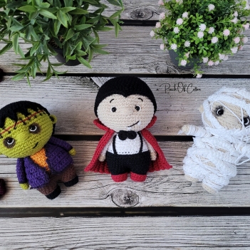Vampire, Mummy & Frankenstein amigurumi pattern by apinchofcotton