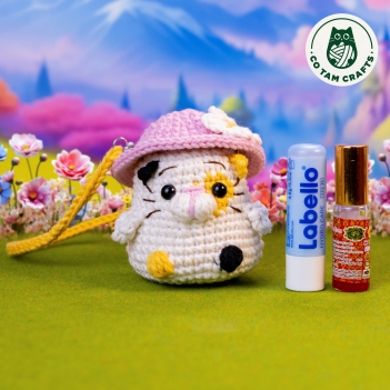 Calico cat lip balm holder amigurumi pattern by Co Tam Crafts