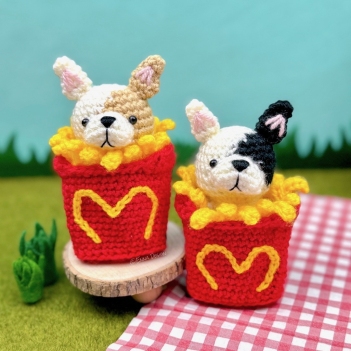 Pocket Pet - Frenchie in French Fri amigurumi pattern by Emi Kanesada (Enna Design)