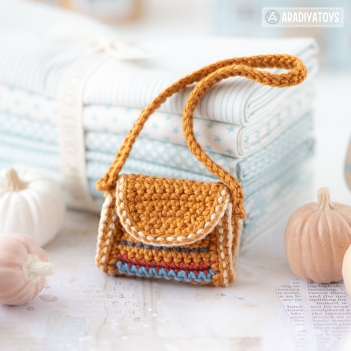 Crossbody Bag (Doll Accessories) amigurumi pattern by AradiyaToys