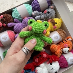 Frog Out of the Box amigurumi pattern by Nelly Handmade