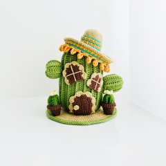 Cactus house amigurumi by Fluffy Tummy