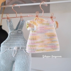 Outfit Lilly for doll Robin amigurumi by Schipper Amigurumi