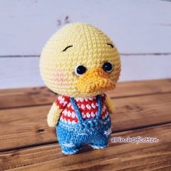 Ernie the Duck amigurumi pattern by apinchofcotton