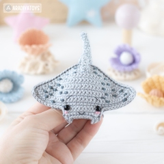 Manta Ray ('Mini Kingdom') amigurumi by AradiyaToys