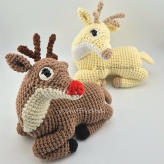 Rudolph The Sitting Reindeer amigurumi pattern by StuffTheBody