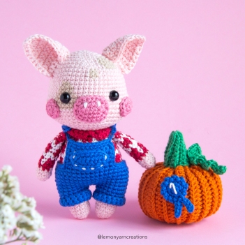 Pascal the Pig amigurumi pattern by Lemon Yarn Creations
