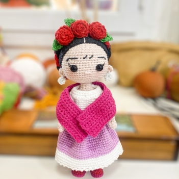Fridita amigurumi pattern by Conmismanoss