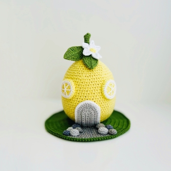 Lemon house amigurumi pattern by Fluffy Tummy