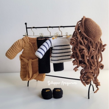 Outfit Cecile for doll Robin amigurumi pattern by Schipper Amigurumi