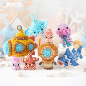 Deep Ocean ('Mini Kingdom') amigurumi pattern by AradiyaToys