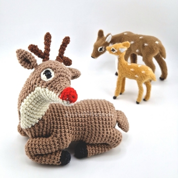 Rudolph The Sitting Reindeer amigurumi pattern by StuffTheBody