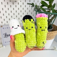 Halloween Pickles amigurumi pattern by TANATIcrochet