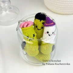 Keychain Halloween Pickles amigurumi by TANATIcrochet