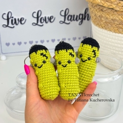 Keychain Halloween Pickles amigurumi pattern by TANATIcrochet