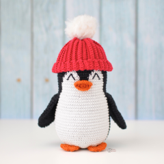 Toby the Penguin amigurumi pattern by Elisas Crochet