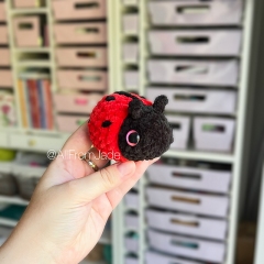 Baby Ladybug amigurumi pattern by unknown