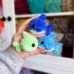 Squishy Baby Shark (no-sew) amigurumi pattern by unknown
