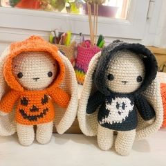 Halloween Bunnies amigurumi pattern by Conmismanoss