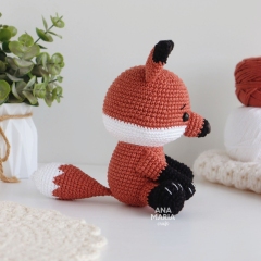Bob, the Maned Wolf Fox amigurumi pattern by Ana Maria Craft